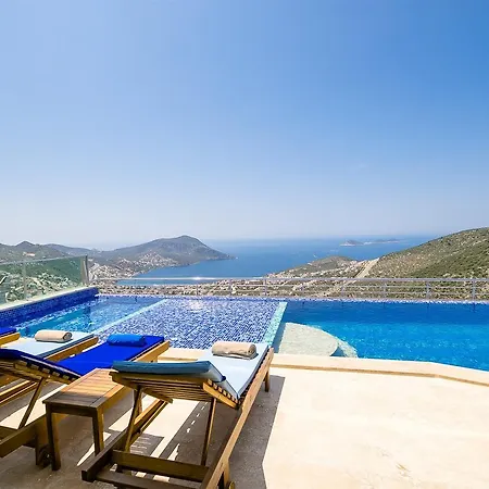 Sunrise Villa *